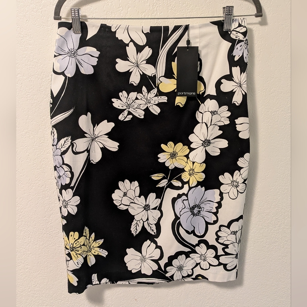 Portmans Cream and White Floral Skirt Knee-Length Resort Wear